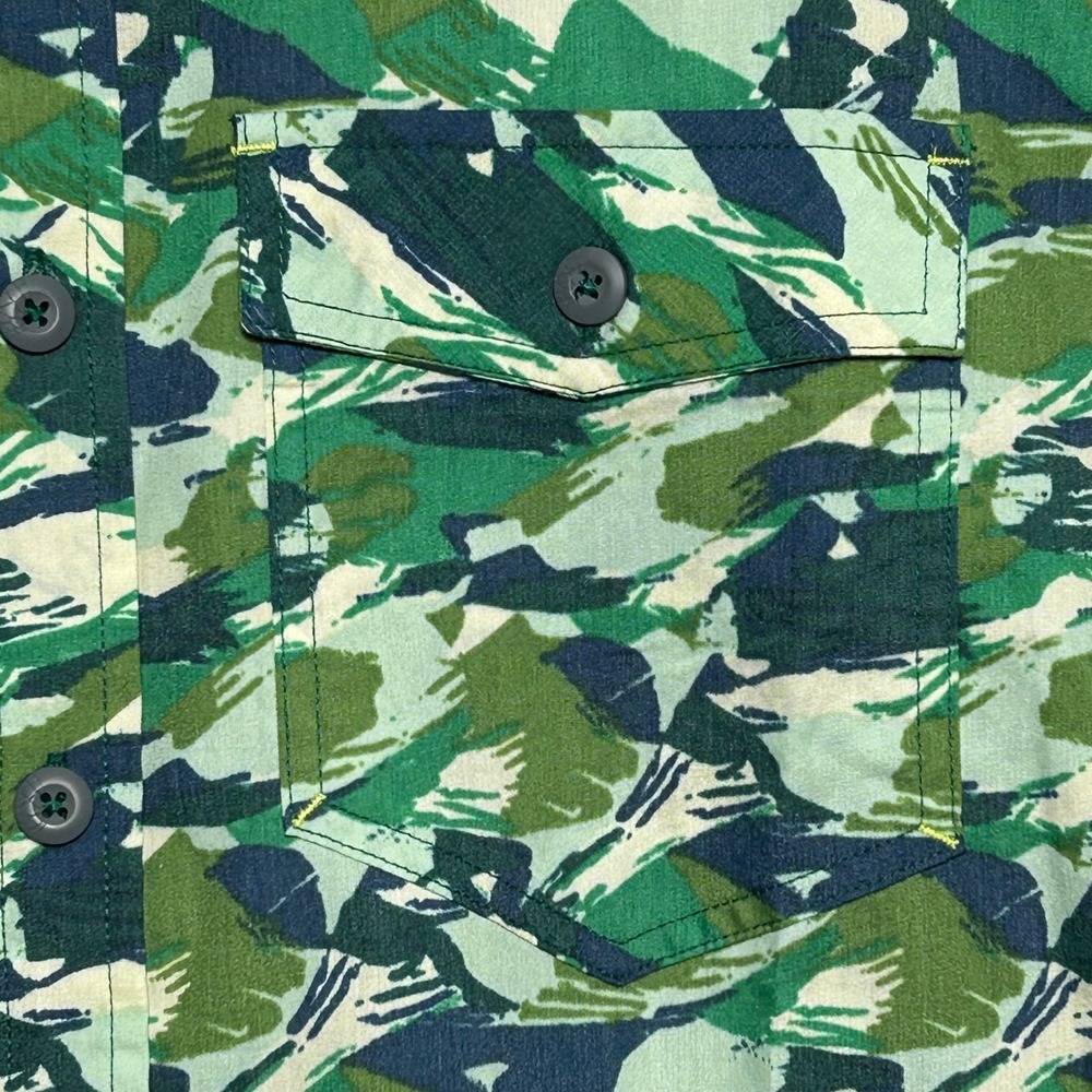 Stio Curtis Camp Shirt Green Lakeside Pine Brushstroke Camo Short Sleeve Mens M - Picture 4 of 11